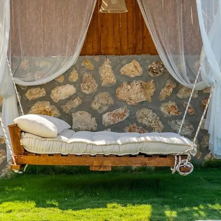 Tatil Evi Spacious Pool, Jacuzzi Adakoy