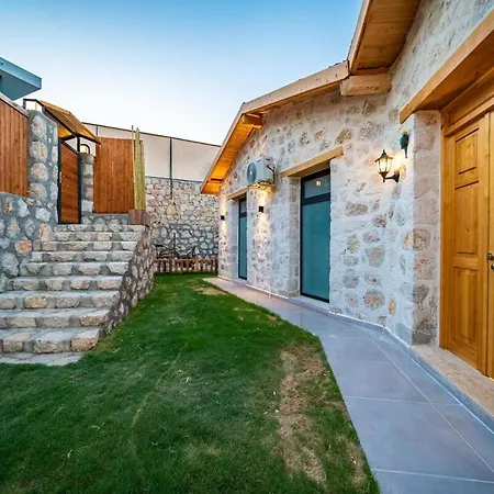 Spacious Pool, Jacuzzi Hébergement de vacances *